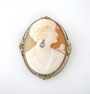 c.1920s Shell Cameo Pin with Flapper Woman