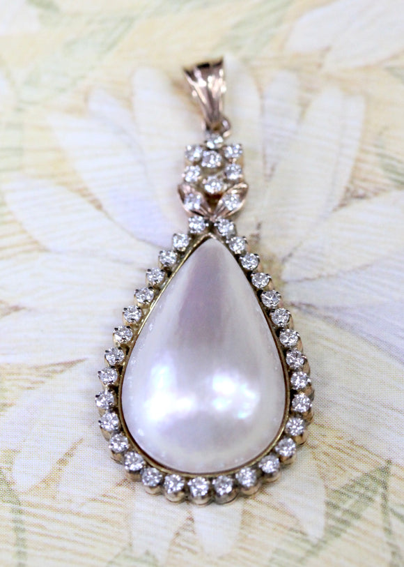 Mabe Pearl & Diamond Pendant