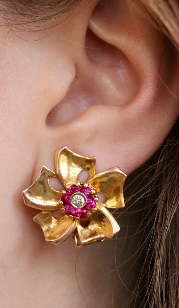 Flower Motif Earrings ~ RETRO