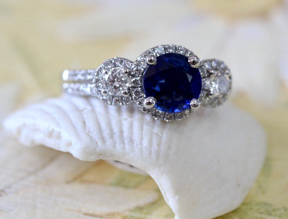 Sapphire & Diamond Ring – Fancy Flea Antiques