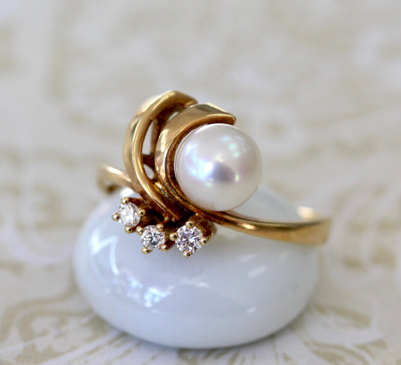 Pearl & Diamond Ring ~ VINTAGE