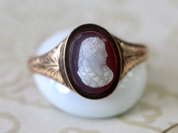 Stone Cameo Ring ~ VINTAGE