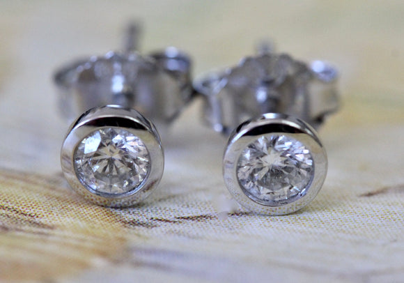 Diamond Stud Earrings ~ ADORABLE