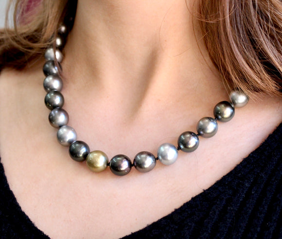 Tahitian Pearl Necklace with Diamond Clasp
