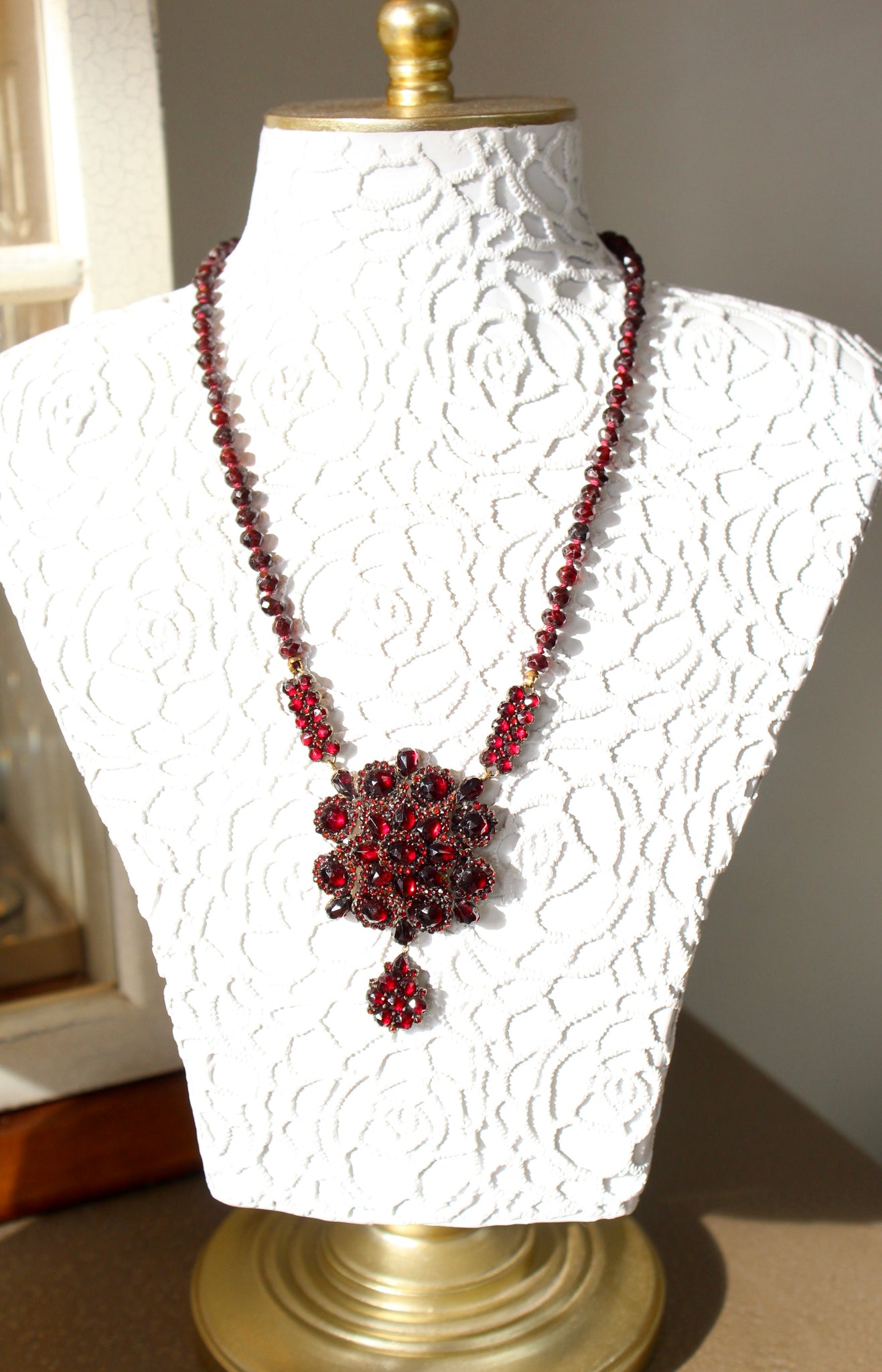 Antique Victorian Bohemian Garnet Drop Necklace at 1stDibs | antique drop  necklaces, victorian garnet jewelry
