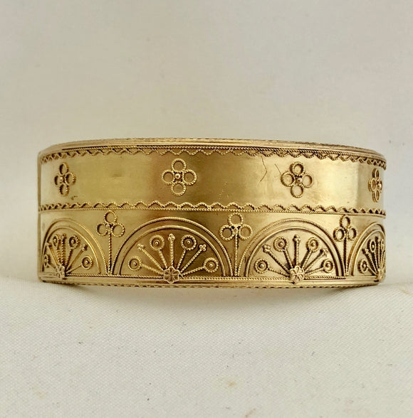 Etruscan Design Gold Bangle