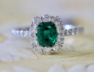 Emerald & Diamond Platinum Ring ~ STUNNING