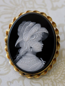 VINTAGE ~ Oval Glass Pin