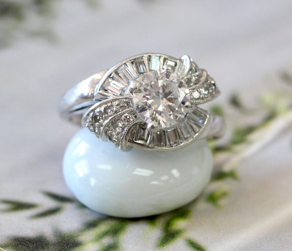 Stunning ~ Vintage Diamond Engagement Ring