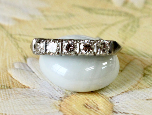 5 Diamond and Platinum Ring, Fishtail Setting