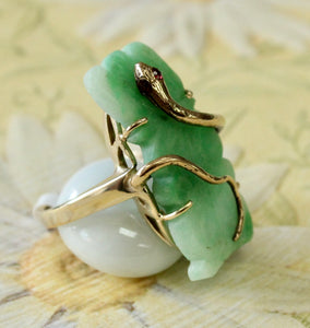 Interesting & Fun ~ Jade Stone ring with snake design